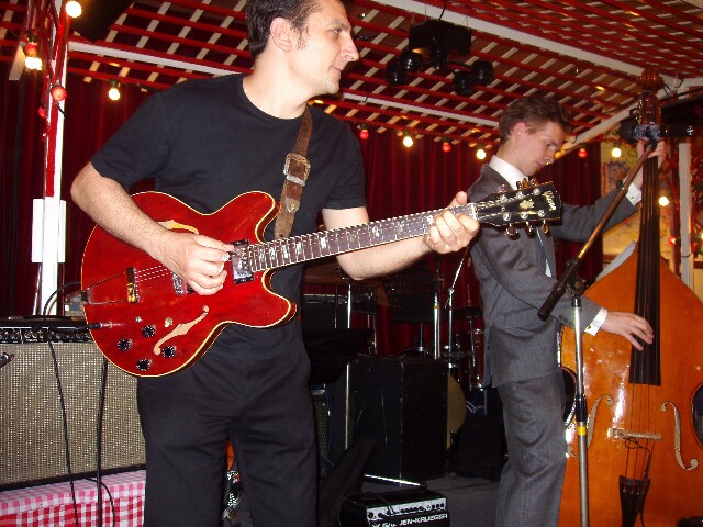 min 2006 12 05 latino 070